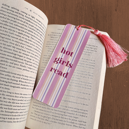 Hot Girls Read