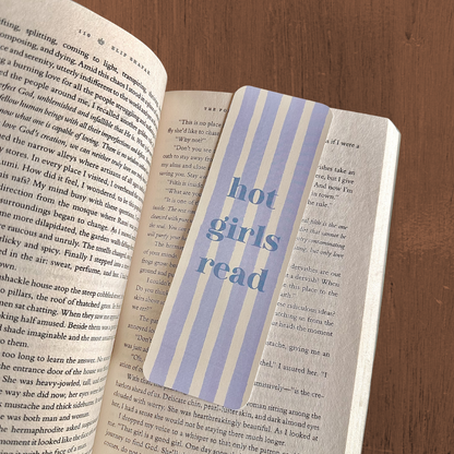 Hot Girls Read